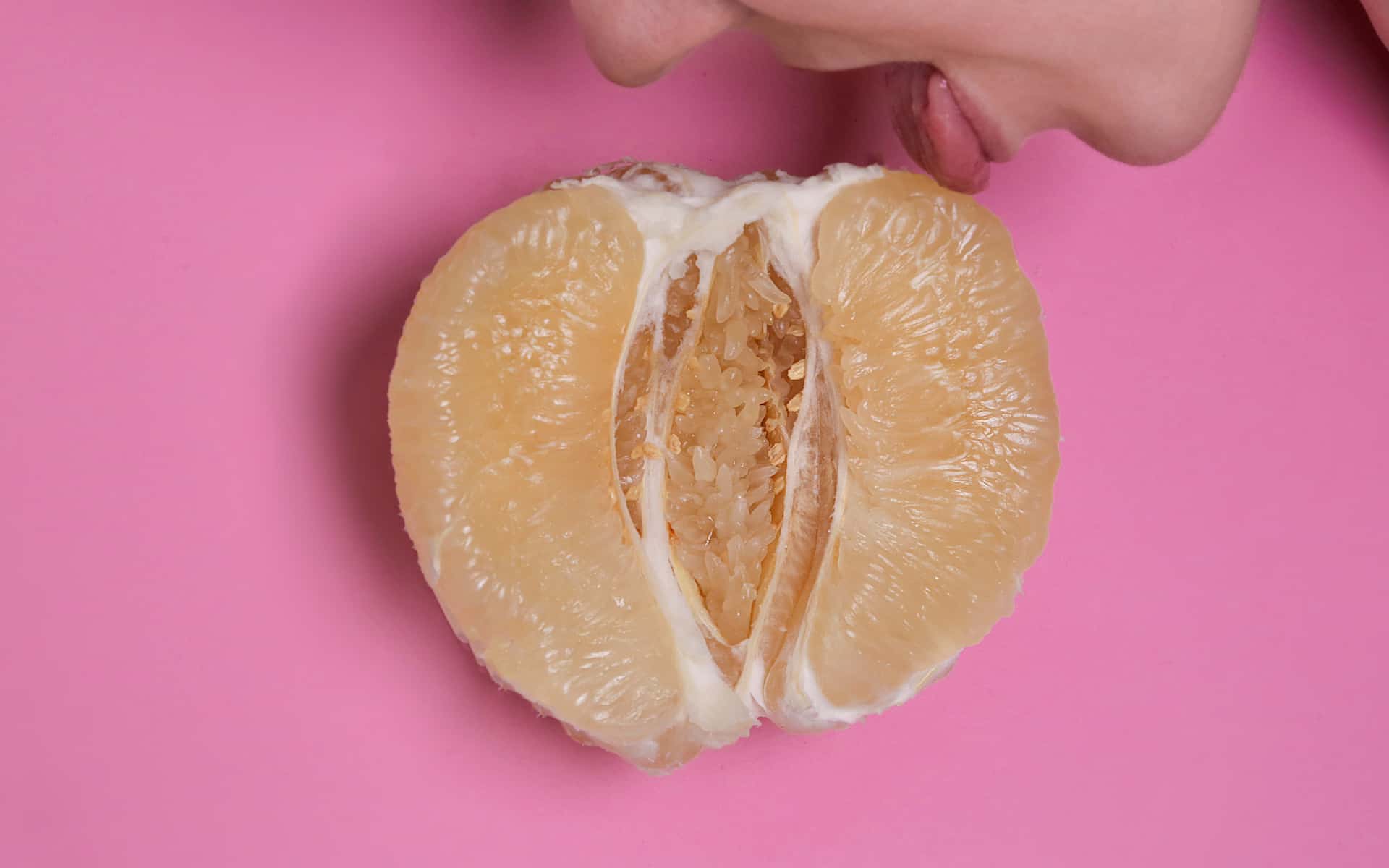 naranja conceptual en forma de vagina