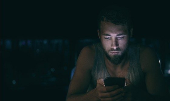 Enciende la llama sin quemarte… ¿Cómo hacer sexting?