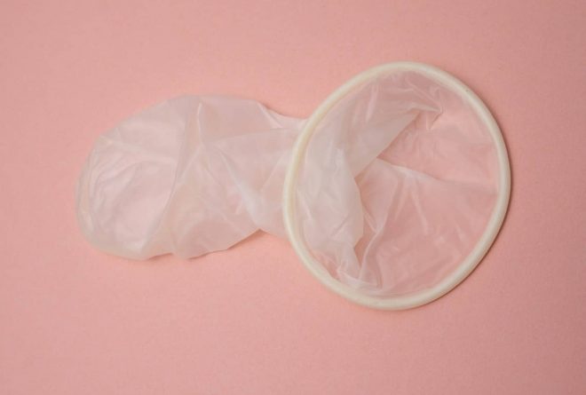 Ventajas y desventajas de usar un condón femenino o interno