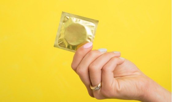 entregar ramo de flores lb Mujeres que compran condones - Hablemos de Sexo y Amor